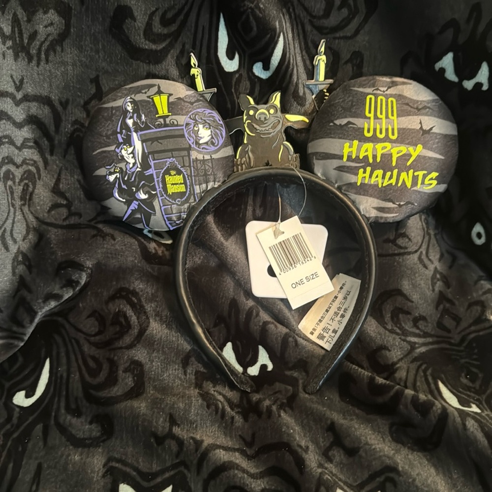 2021 Disney Haunted Mansion Gargoyle Mickey Ears NWT